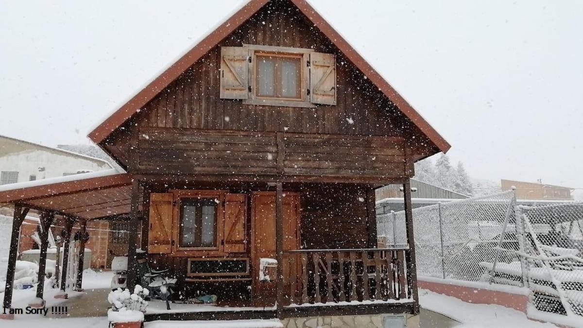Cabana De Madera Especial Y Acogedora Cardenete Exteriör bild
