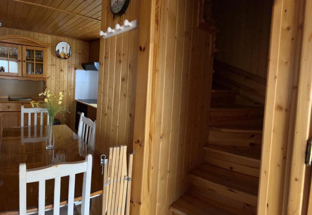 Cabana De Madera Especial Y Acogedora Cardenete Exteriör bild