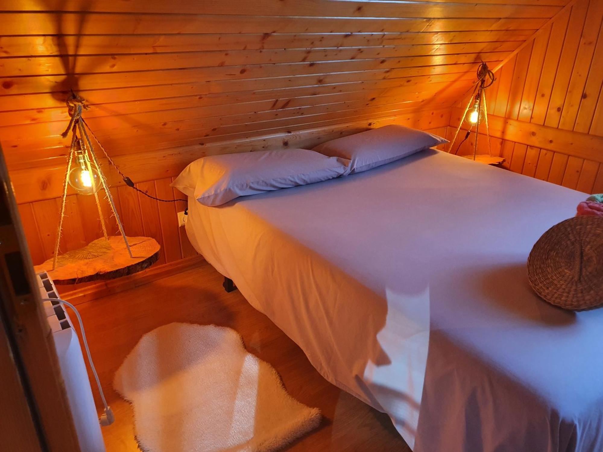 Cabana De Madera Especial Y Acogedora Cardenete Exteriör bild