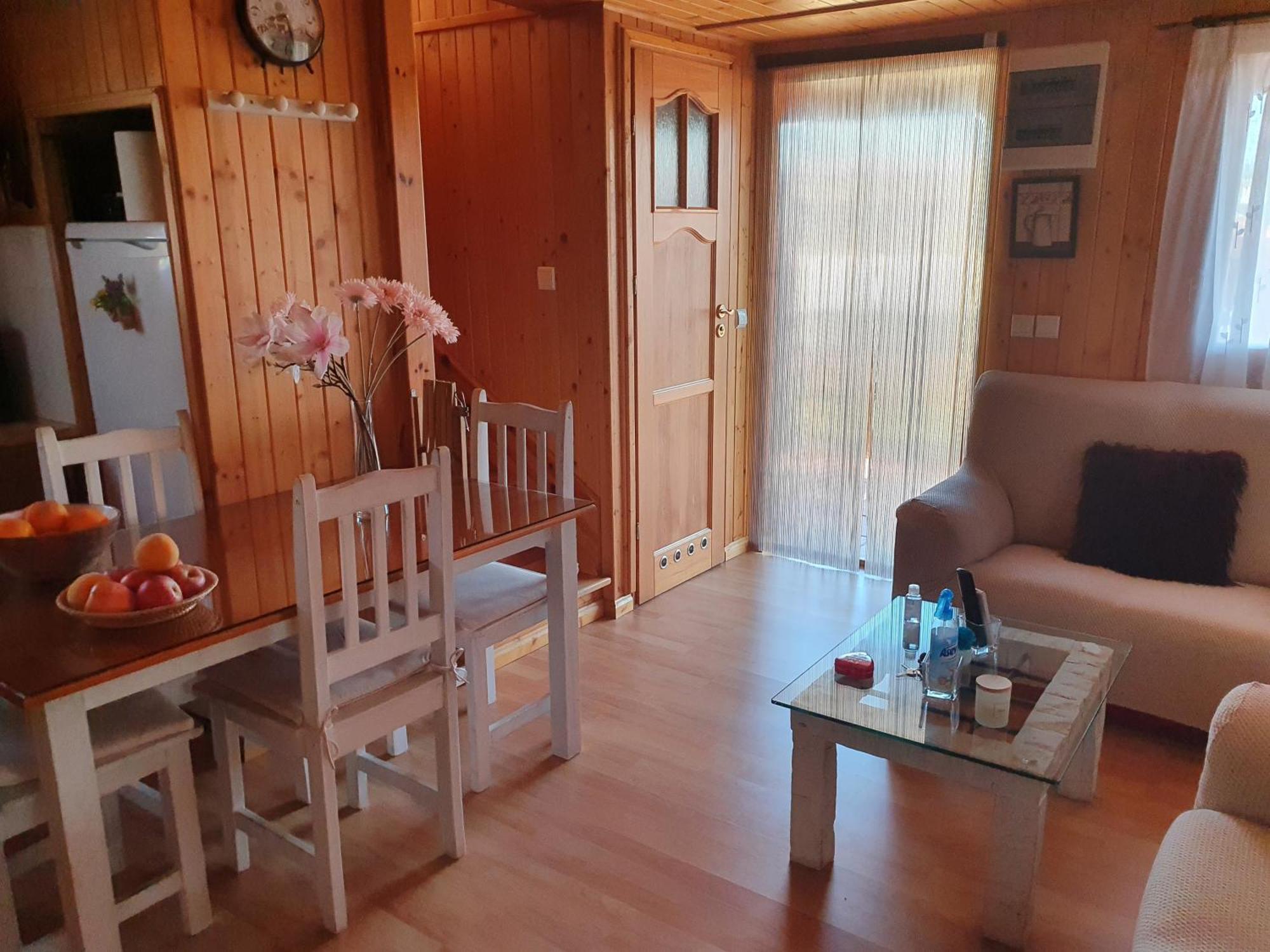 Cabana De Madera Especial Y Acogedora Cardenete Exteriör bild